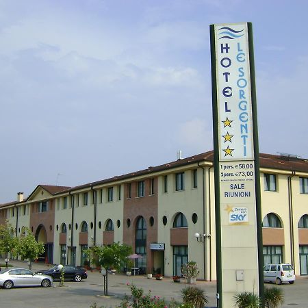 Hotel Le Sorgenti Bolzano Vicentino Esterno foto