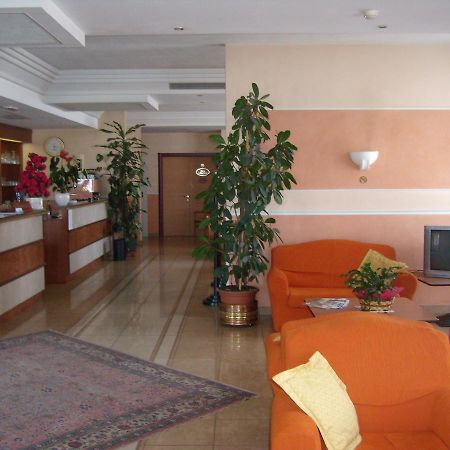 Hotel Le Sorgenti Bolzano Vicentino Esterno foto