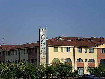 Hotel Le Sorgenti Bolzano Vicentino Esterno foto