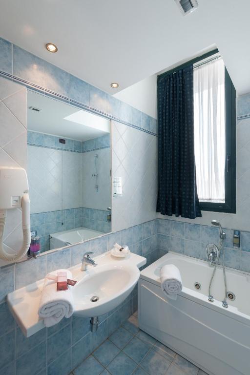 Hotel Le Sorgenti Bolzano Vicentino Esterno foto