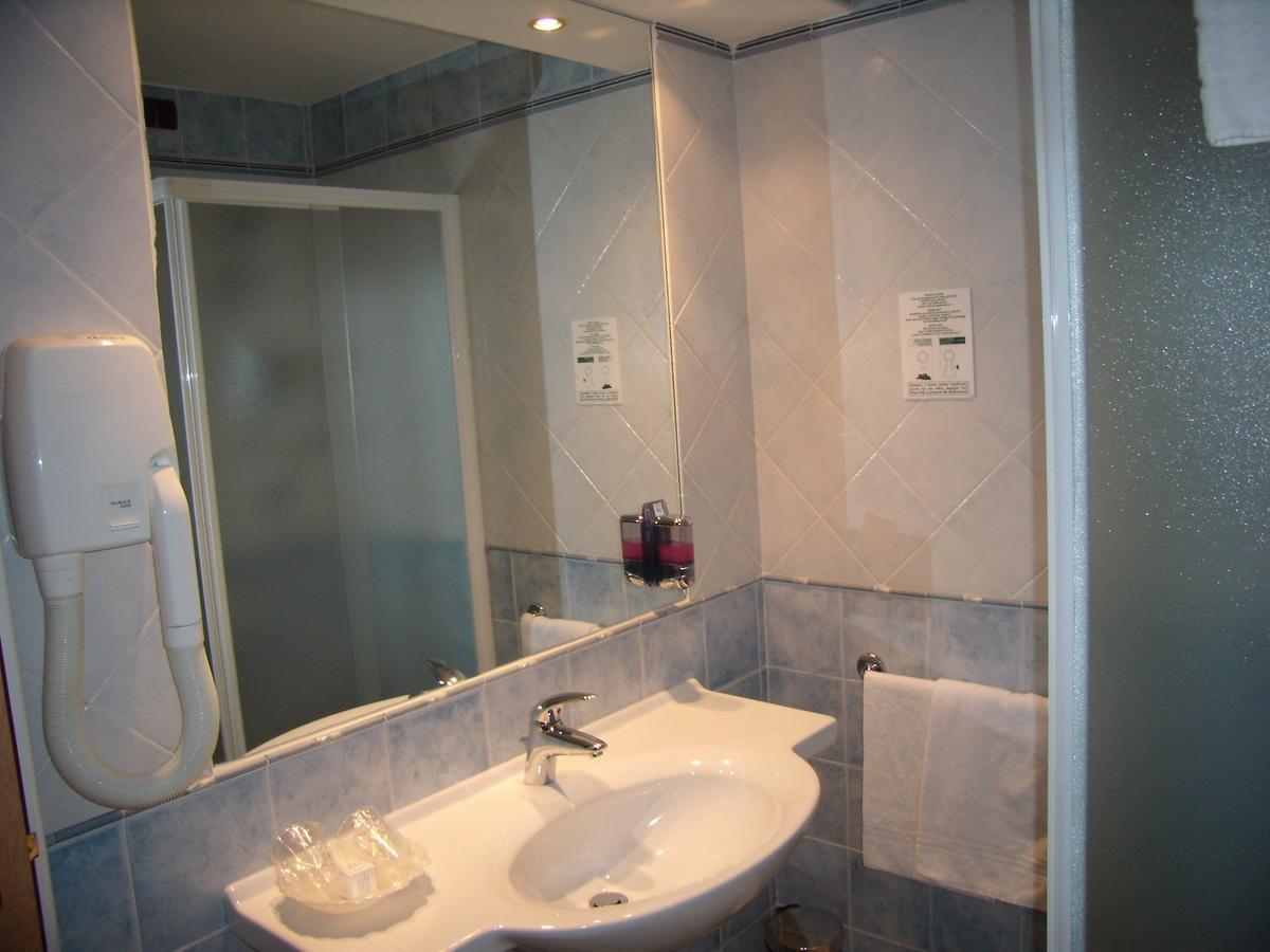 Hotel Le Sorgenti Bolzano Vicentino Esterno foto