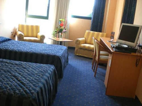 Hotel Le Sorgenti Bolzano Vicentino Esterno foto